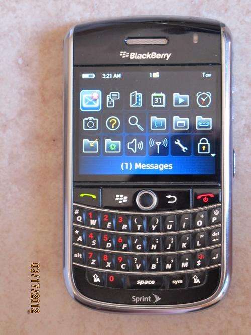 EXCELLENT CONDITION!!Genuine Blackberry TOUR 9630 *Unlocked*100% Working*IN STOCK*Charger & Battery
