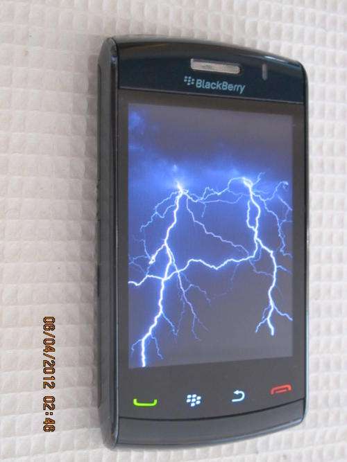 ORIGINAL Blackberry 9550 STORM 2 TOUCHSCREEN In excellent condition. In SA!!