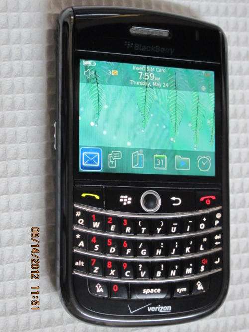 EXCELLENT CONDITION!!Genuine Blackberry TOUR 9630 !!*100% Working*IN STOCK*Charger & Battery