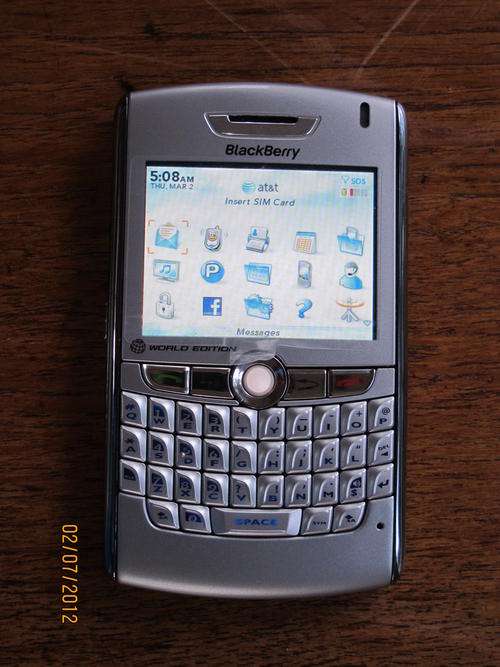 NEW!!! BLACKBERRY 8830 WORLDPHONE BBM AND EMAIL ETC.