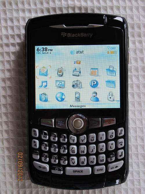 BLACKBERRY 8310 CURVE Fully refurbished CAMERA WITH FLASH!!