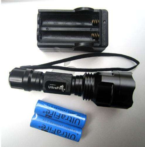 UltraFire 1300 LumensCREE XM-L LED Waterproof Flashlight + 2 Battaries + Battery Charger