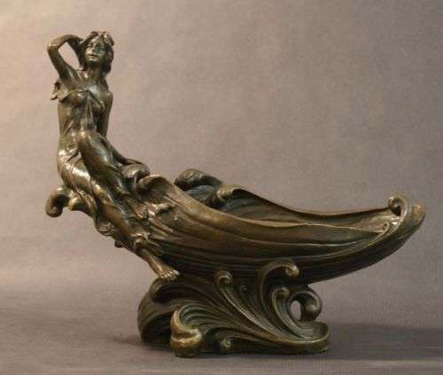 ELEGANT ART NOUVEAU 1900 BRONZE VESSEL