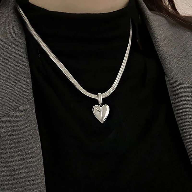 925 Silver Heart Snake Necklace.