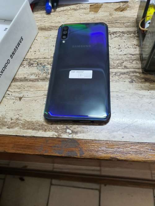 SAMSUNG GALAXY A50 128GB BLACK *BRAND NEW CONDITION* CRAZY WEDNESDAY*