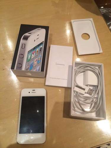 Apple iPhone 4 white 32GB