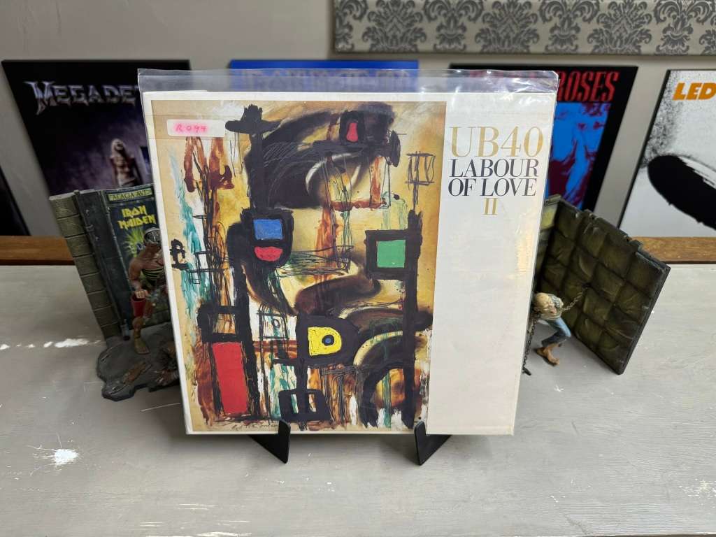 UB40 - Labour of Love II vinyl record ( VG+)