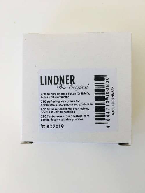 CORNER MOUNTS FOR CARDS AND BLOCKS. NORMAL SIZE AND CLEAR, MADE IN DENMARK.