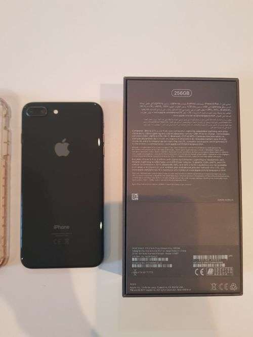 iPhone 8 Plus 256GB WITH EXTRAS