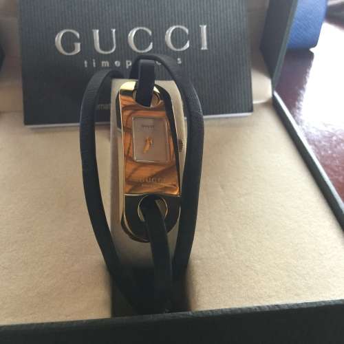 Genuine Swiss Gucci 6100L ladies Designer Collectors Watch Box and Warranty . Never Used R14500