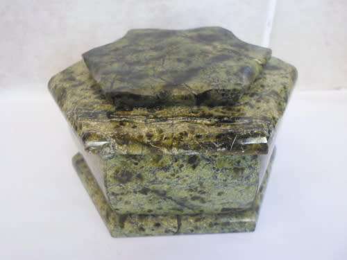 very Rare Valuable AMAZING!! VINTAGE TRANSVAAL JADE JEWELLERY BOX WITH MIRROR INSIDE 662,0g