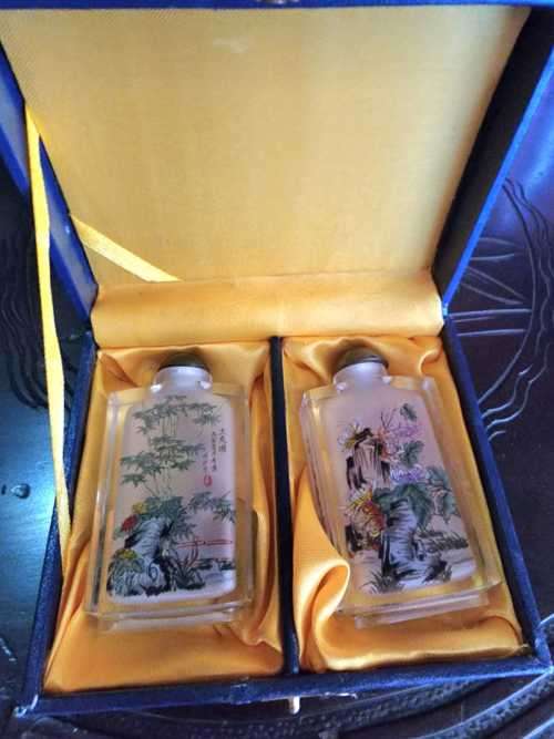 INSIDE PAINTED RARE CHINESE SNUFF BOTTLES STILL IN ORIGINAL BOX