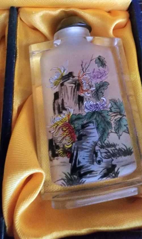 INSIDE PAINTED RARE CHINESE SNUFF BOTTLES STILL IN ORIGINAL BOX