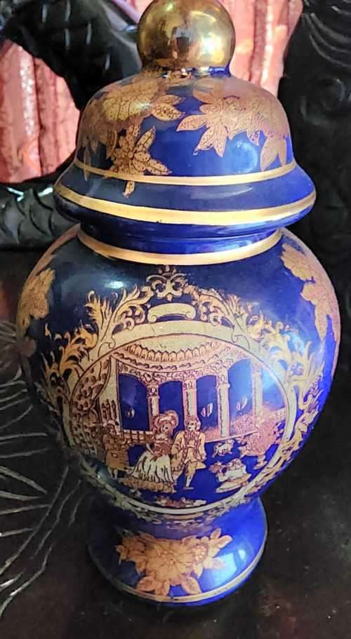 Magnificient Ginger Jar ag