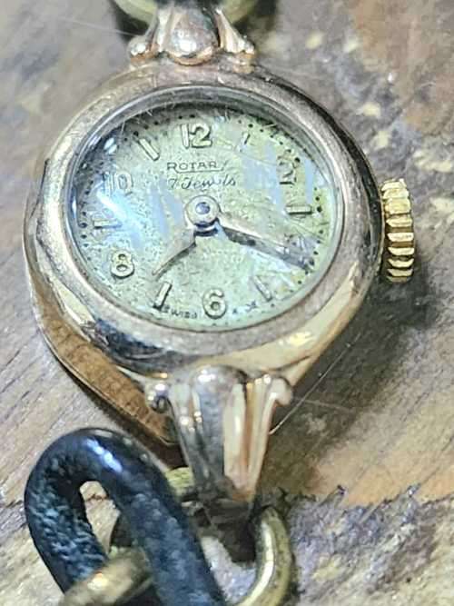 Rotary Solid 9 Carat Gold 17 Jewels Works Perfect