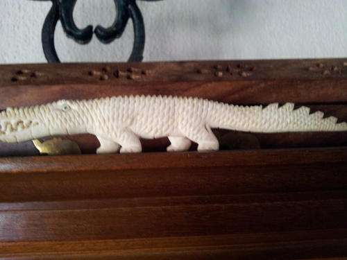 IVORY handcarved Alligator 14cm long