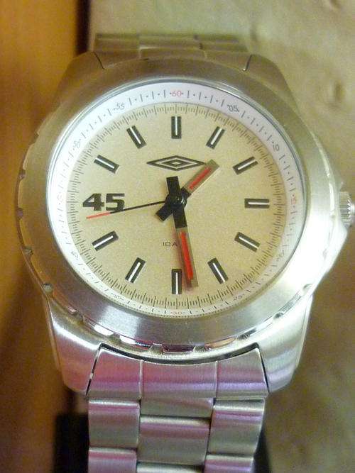 *R3000* UMBRO GENTS STAINLESS 10ATM WATCH NEW