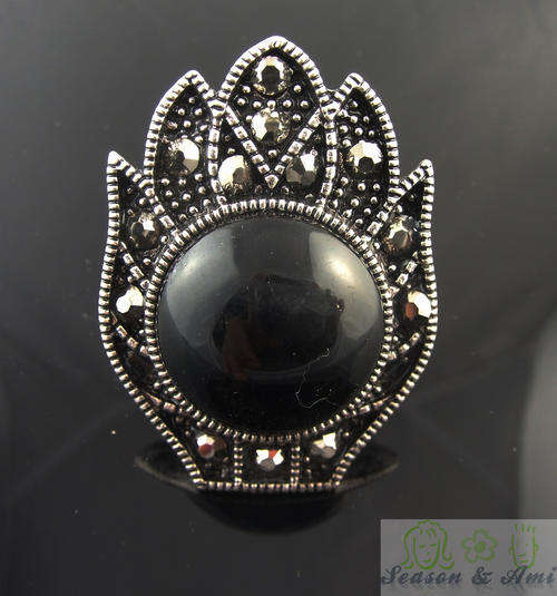vintage style black ring(adjustable)