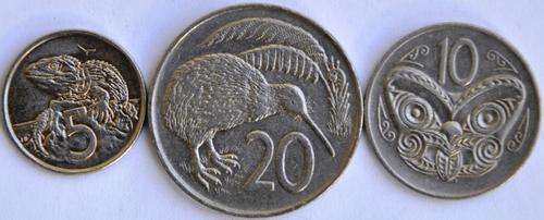 3 X VERY NICE NEW ZEALAND COINS STARTING @ R1!!