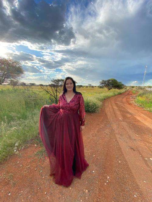 Sequins and mesh evening dress. size 38