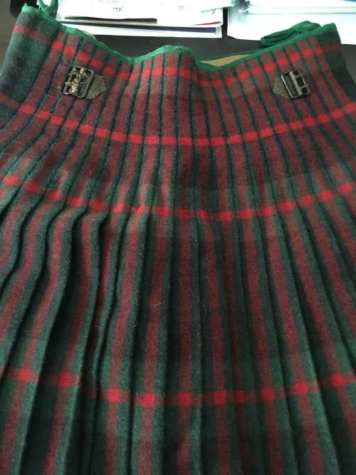 Kilt, medals, rank, insignia - R1 and NO RESERVE!