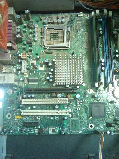 GREAT INTEL 775 MOTHERBOARD