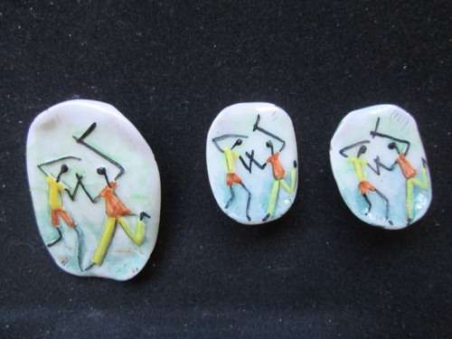 TRENDY CRAFTED ENAMEL FIRED BROOCH AND EARRINGS