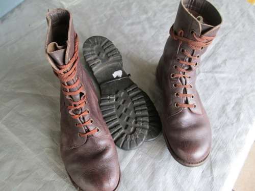 SA ARMY BORDER WAR LEATHER COMBAT BOOTS - SIZE 10