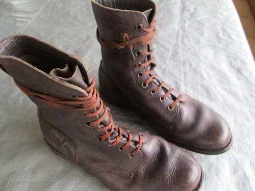 SA ARMY BORDER WAR LEATHER COMBAT BOOTS - SIZE 10