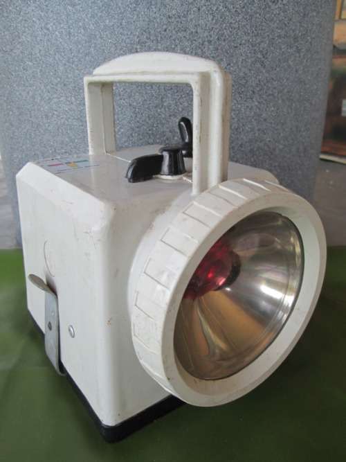 VINTAGE TRAFFIC CONTROL HAND HELD TORCH