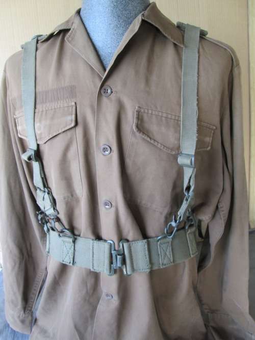 SADF BORDER WAR-CANVAS YOKE KIDNEY WEBBING WITH A BROWNS SHIRT-XL