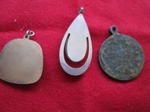 VINTAGE PENDANTS - JOBLOT X 3