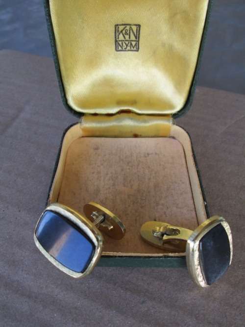 VINTAGE KandN MENS CUFFLINK SET IN ORIGINAL BOX
