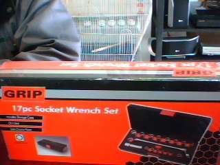 Grip 17 Piece Socket Wrench Set (Shipping R60)