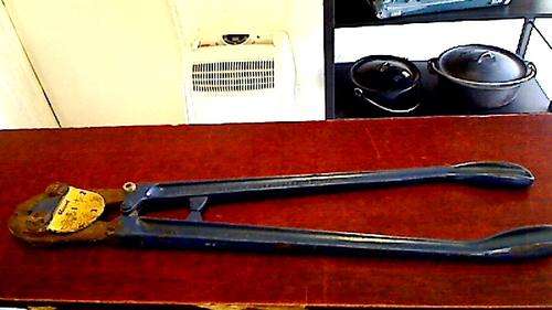 Record Bolt Cutter