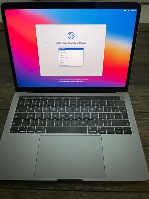 Apple MacBook Pro (13-inch, 2018) Space Gray