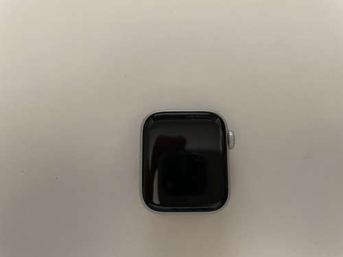 Apple Watch Nike SE (GPS, 40mm, Silver Aluminum, Pure Platinum/Black Nike Sport Band, 2021)