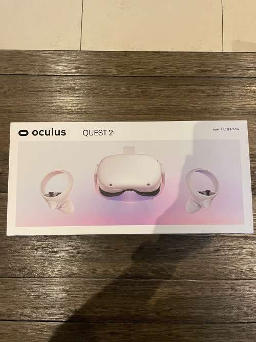 Oculus Quest 2 - 128GB Advanced + Carry Case Combo