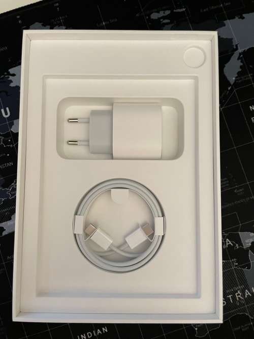 Apple iPad Mini 6 Wi-Fi 64GB Space Grey - Mint Condition! (Includes Apple Pencil 2 and Case Cover)