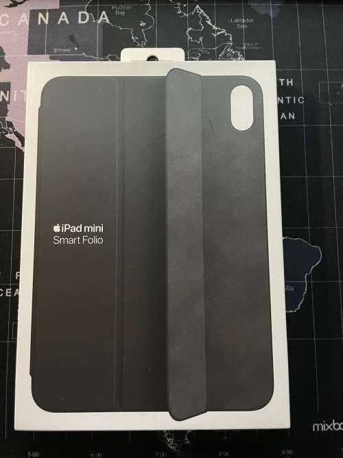 Apple iPad Mini 6 Wi-Fi 64GB Space Grey - Mint Condition! (Includes Apple Smart Folio Cover)