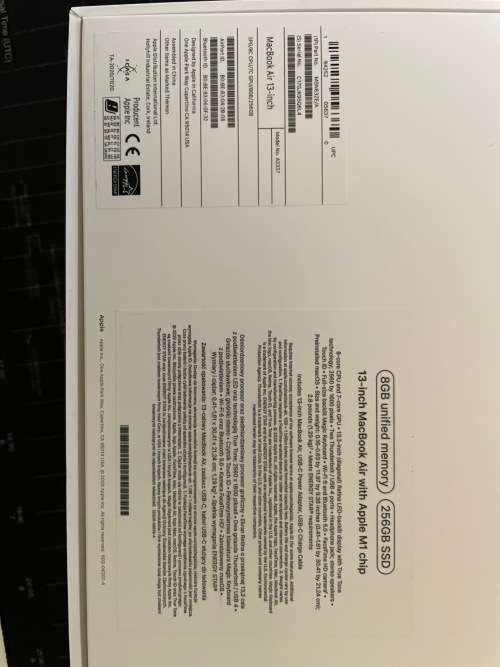 Apple MacBook Air 13-Inch With M1 Processor 7 Core GPU 256GB Space Grey - Mint Condition!