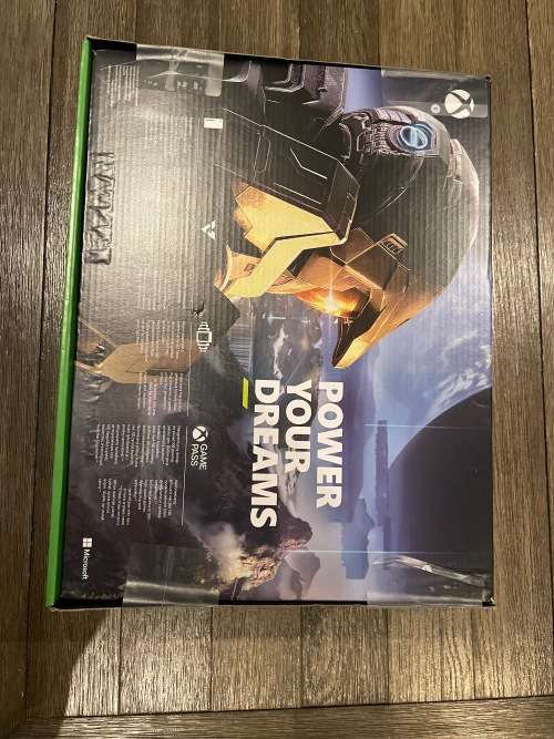 Xbox Series X Console - Mint Condition! (Includes Microsoft XBOX Series Wireless Headset)