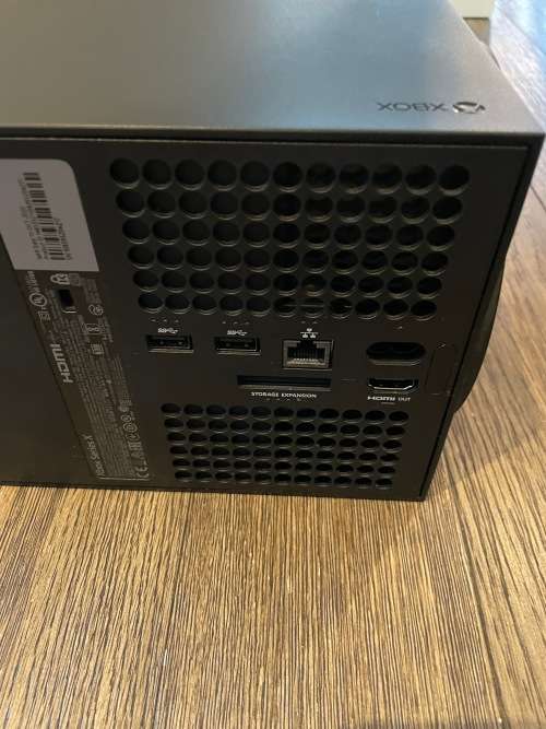 Xbox Series X Console - Mint Condition! (Includes Microsoft XBOX Series Wireless Headset)