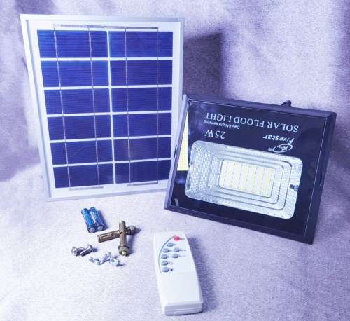 25w Solar LED Flood Light with Remote control Outdoor garden and parking lot lights