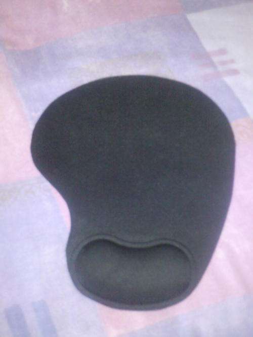 Black Mouse Pad with Rest for your wrist