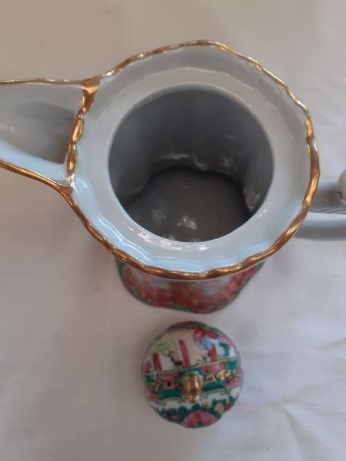 BEAUTIFUL EASTERN CHOCOLATE POT