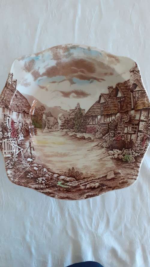 OLDE ENGLISH COUNTRY SIDE JOHNSON BROS SALAD BOWL