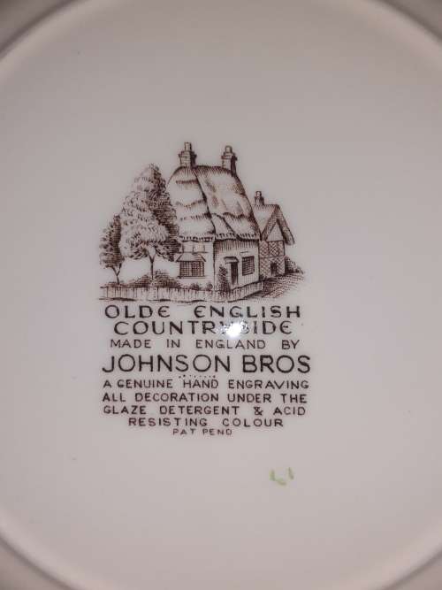 Olde English Country Side  DINNER PLATE Johnson Bros  (12 available)