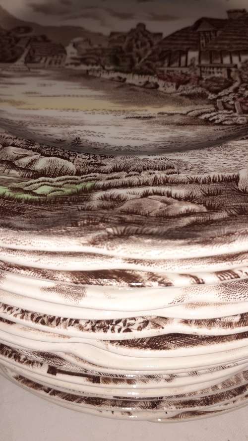 Olde English Country Side  DINNER PLATE Johnson Bros  (12 available)