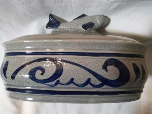 STUNNING SALT GLAZE FISH TUREEN (STAFFEL STONEWARE)